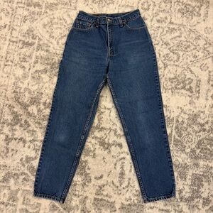 Vintage Women’s Levi’s 550 Jeans